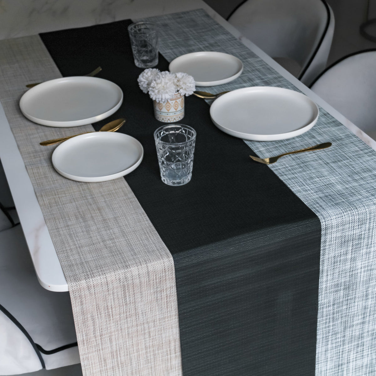 Solid Table Runner Nestasia