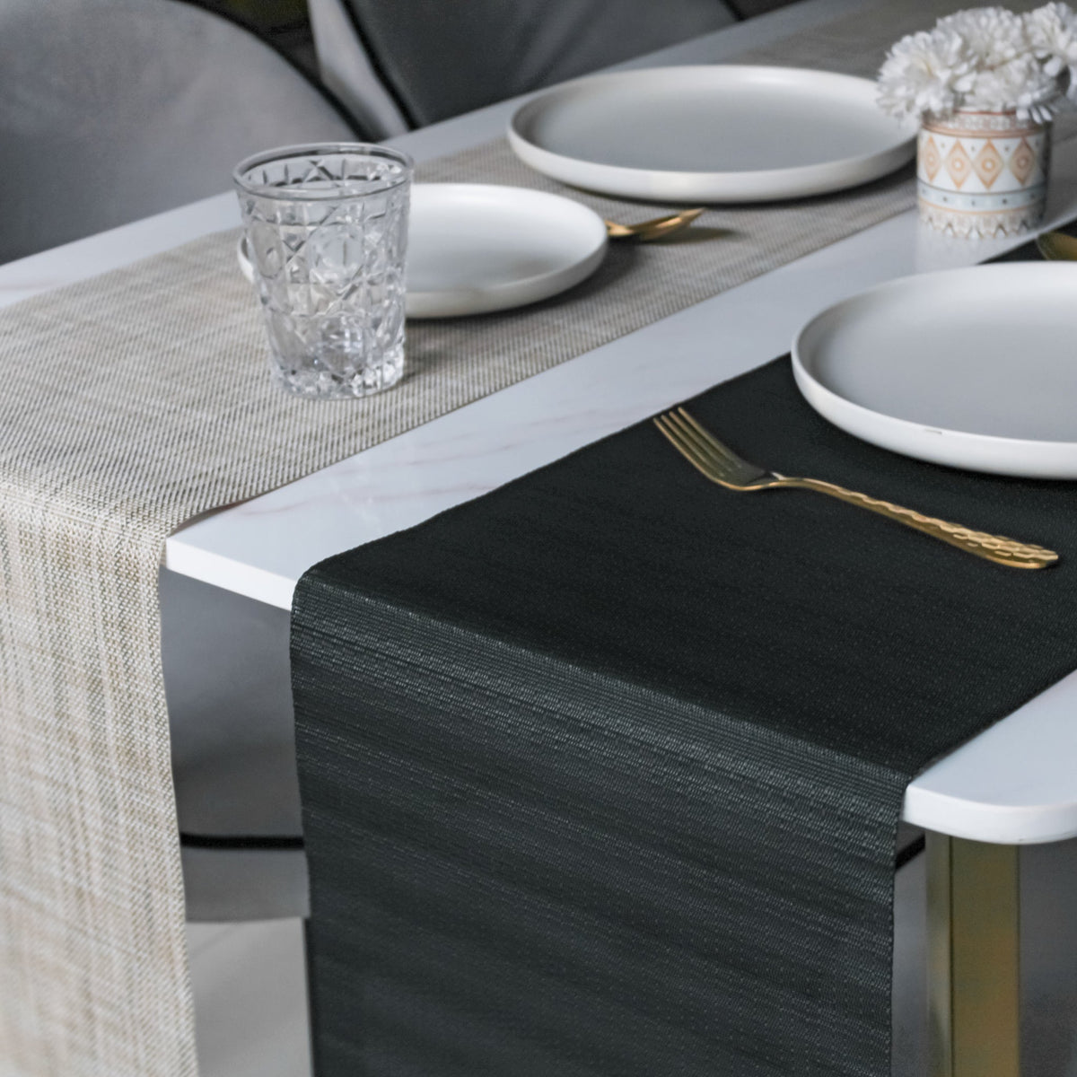 Solid Table Runner Nestasia