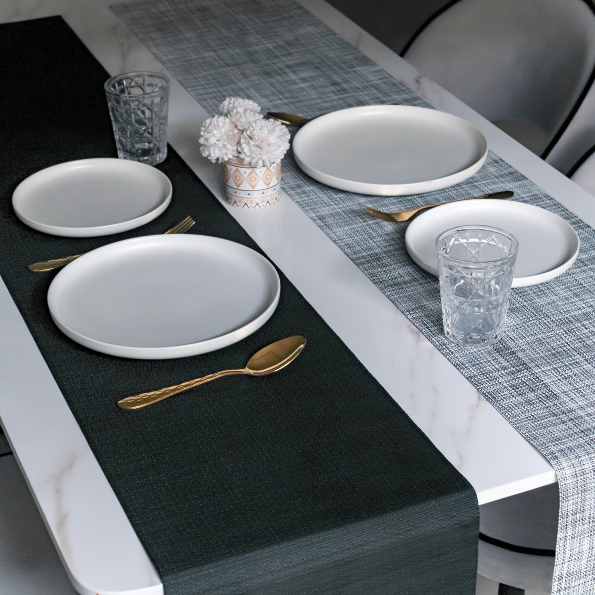 Solid Table Runner Nestasia