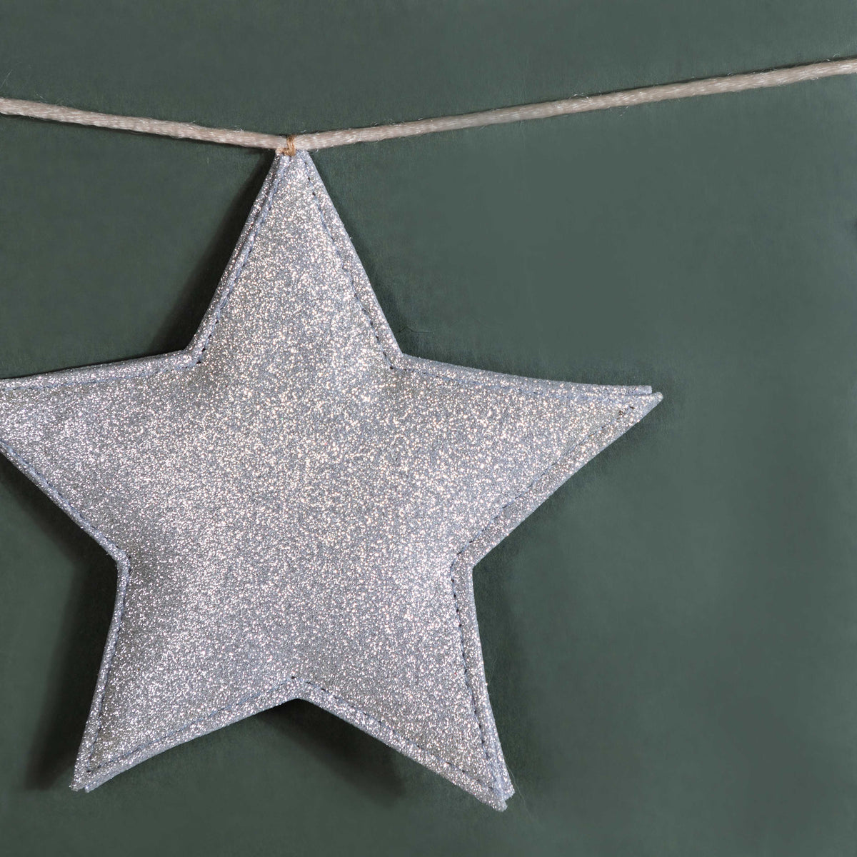 Festive Shimmery Star Bunting Silver 98 Inch Nestasia