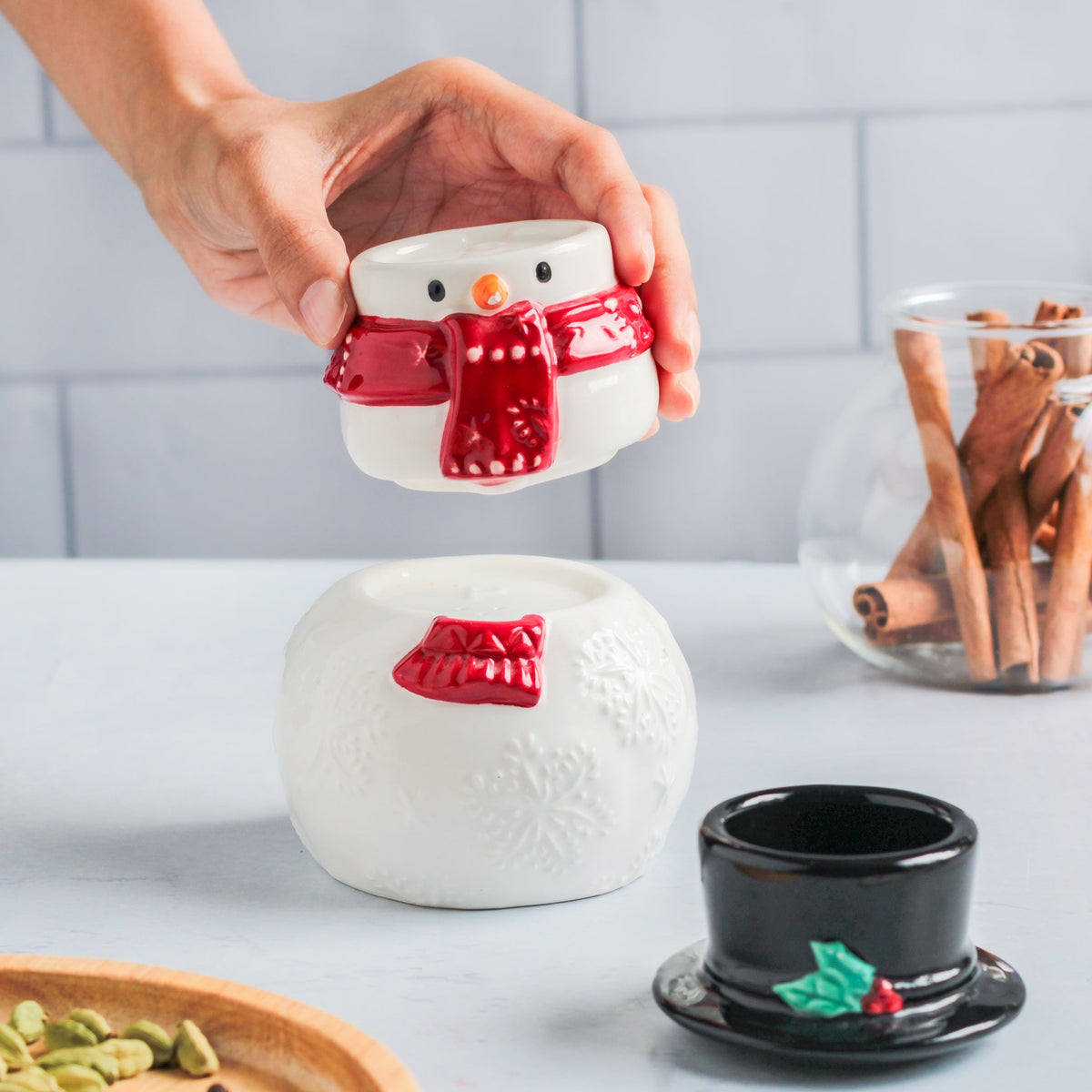 Ceramic Salt And Pepper Shaker Nestasia