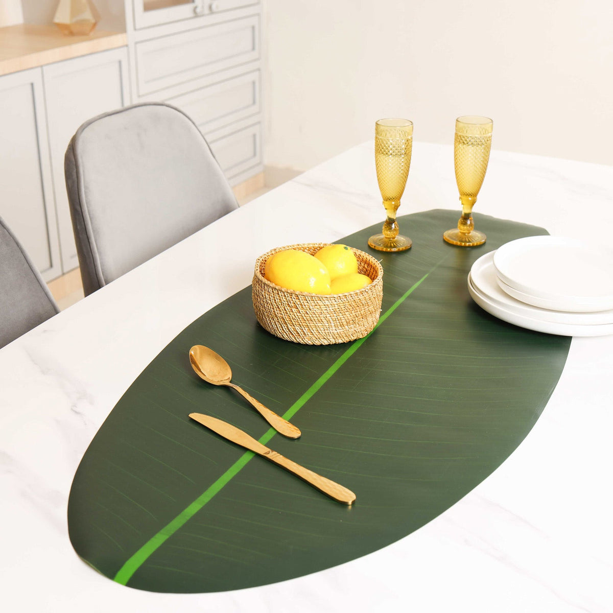 Banana Leaf Table Runner Nestasia