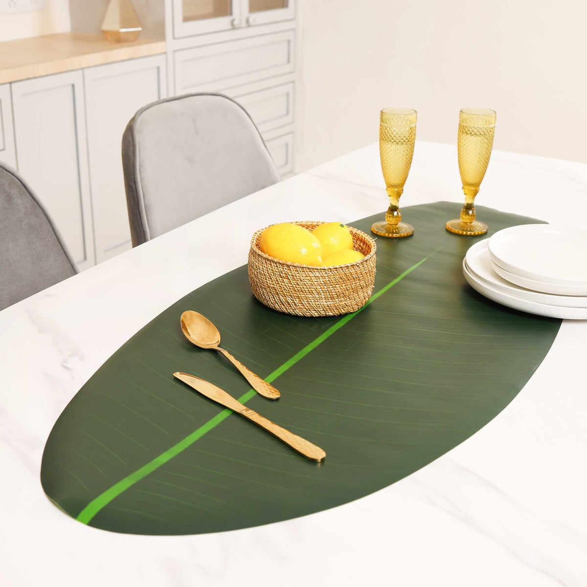 Banana Leaf Table Runner Nestasia