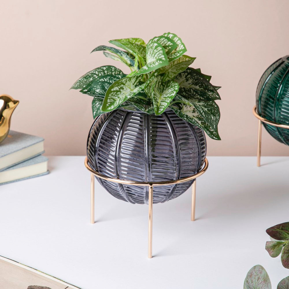 Small Globe Vase Nestasia