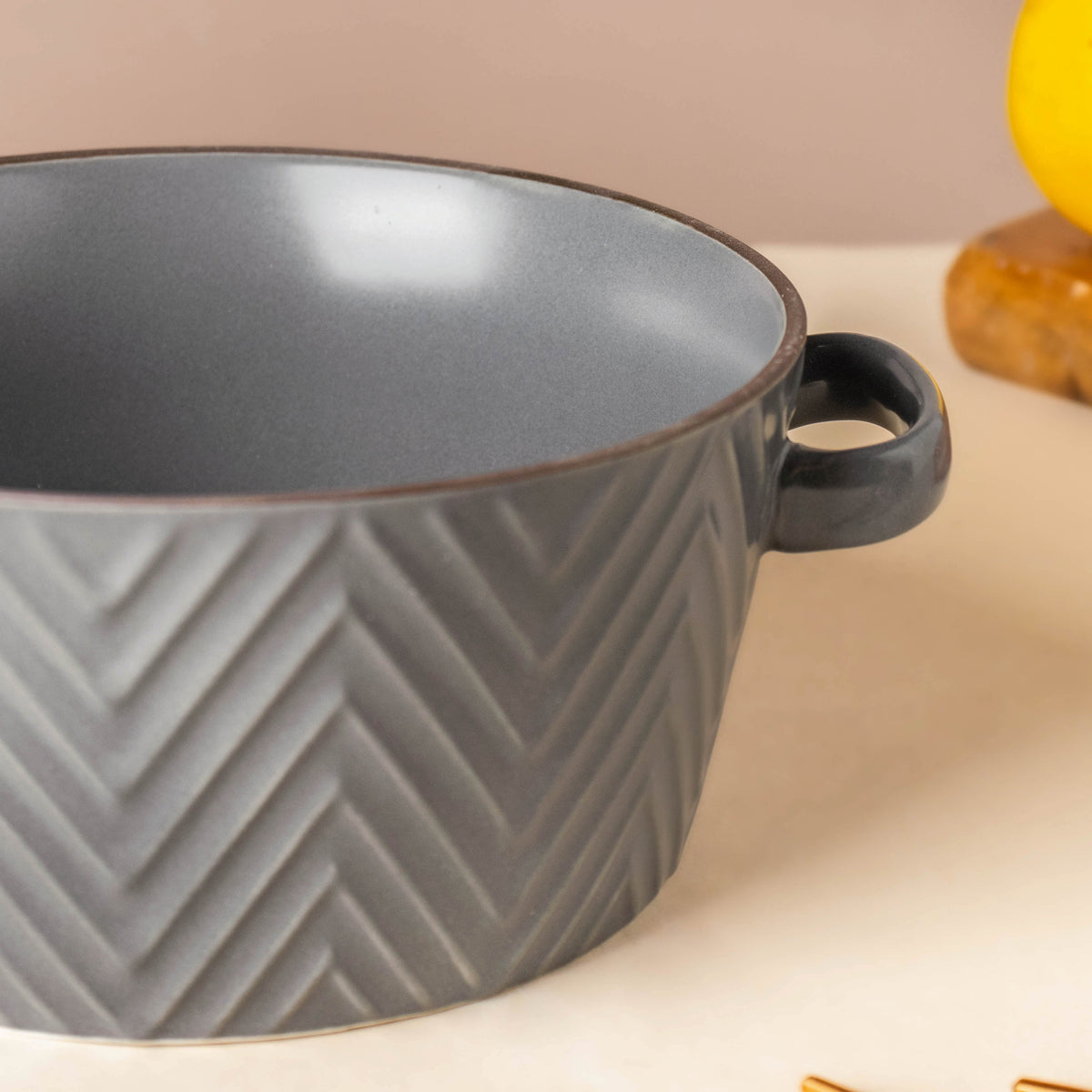 Asphalt Grey Textured Noodle Bowl Nestasia