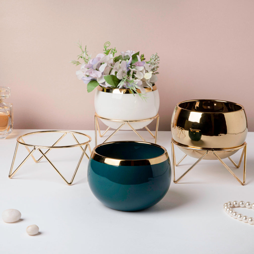 Eclat Ceramic White Planter With Stand Large Nestasia
