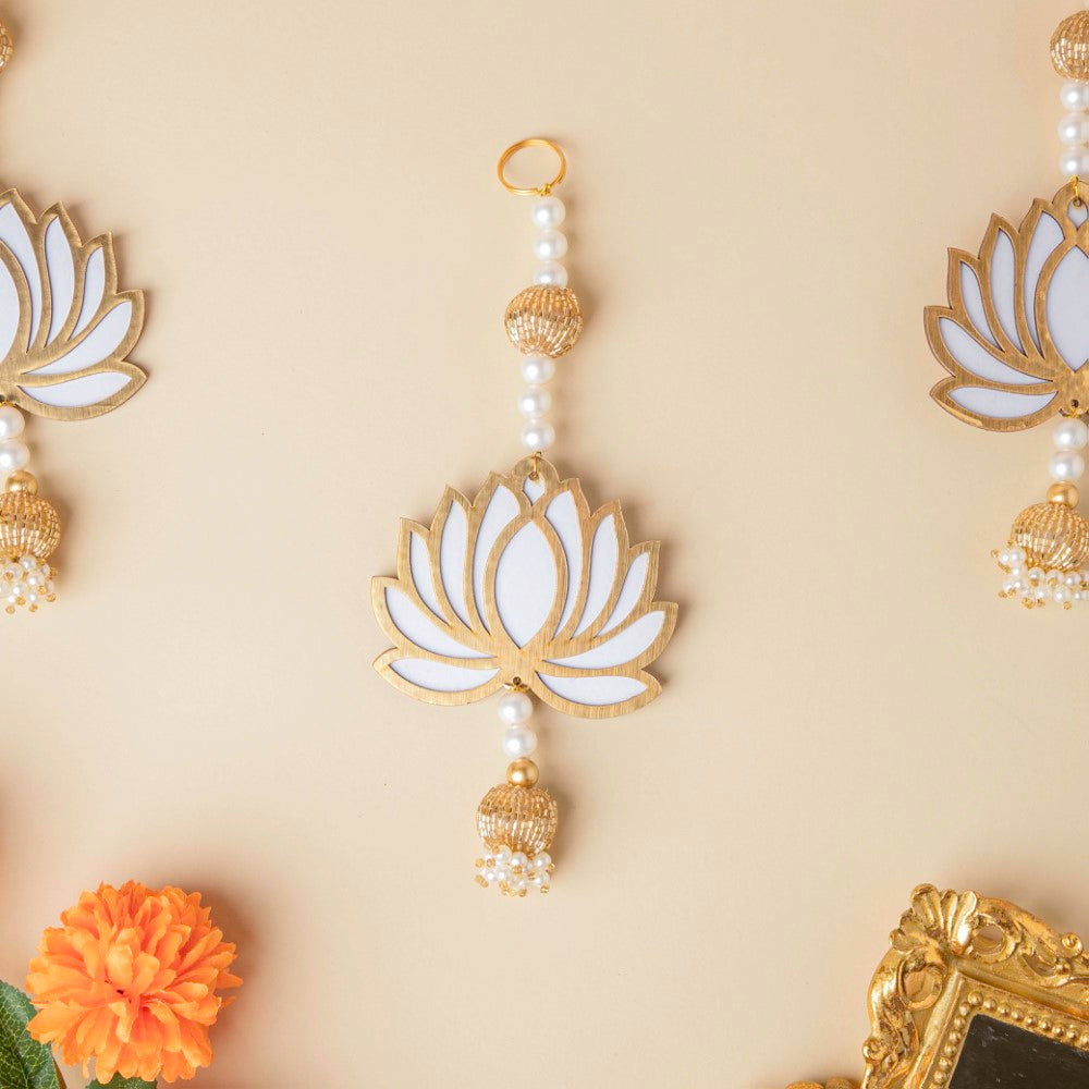 White Lotus Wall Hanging Set Of 4 Nestasia