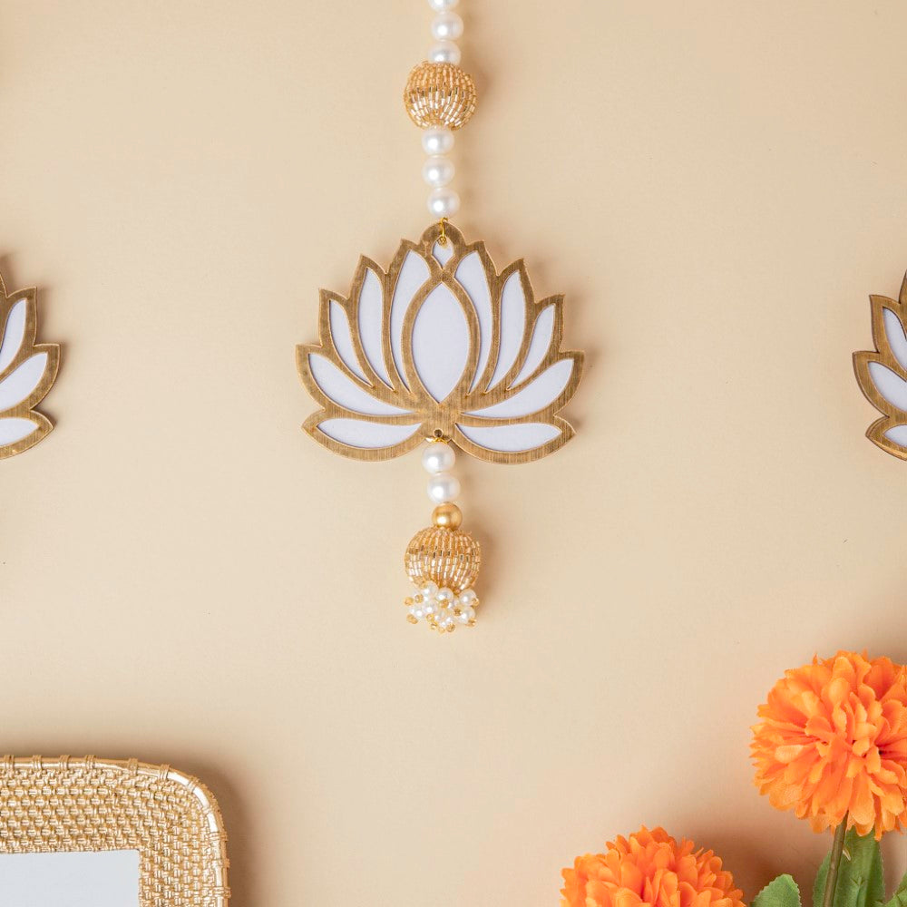 White Lotus Wall Hanging Set Of 4 Nestasia