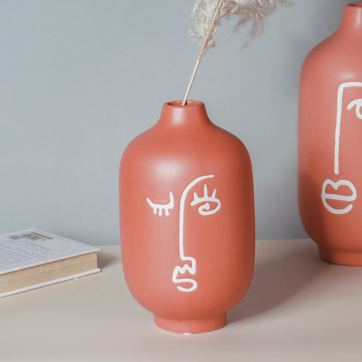 Artistic Face Vase Small Nestasia