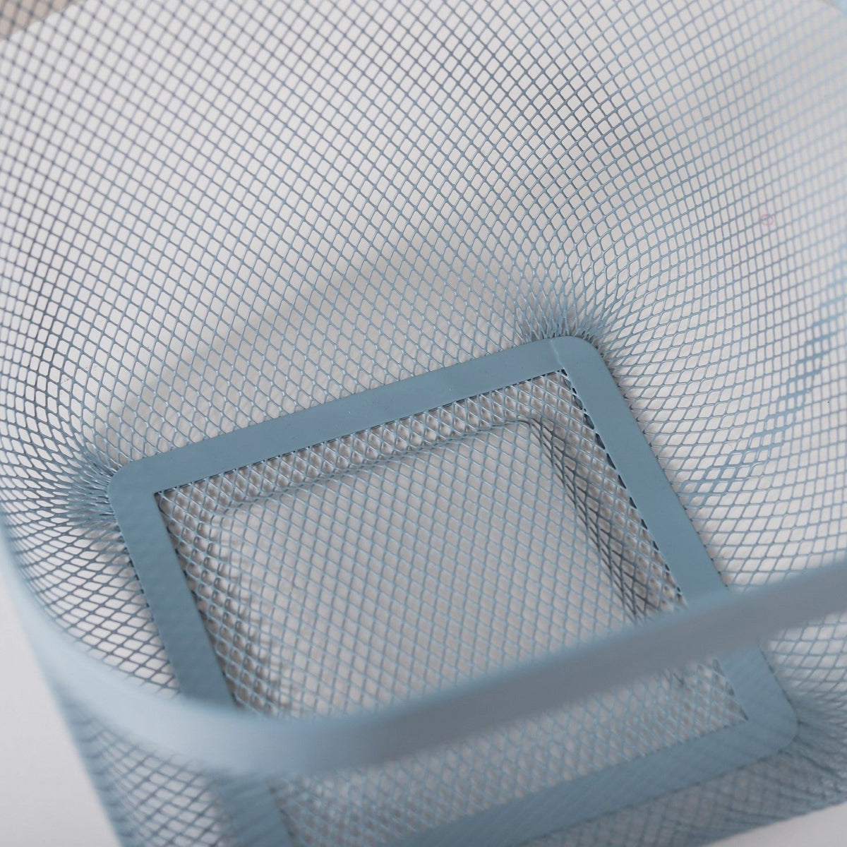Metal Mesh Fruit Basket With Handle Nestasia