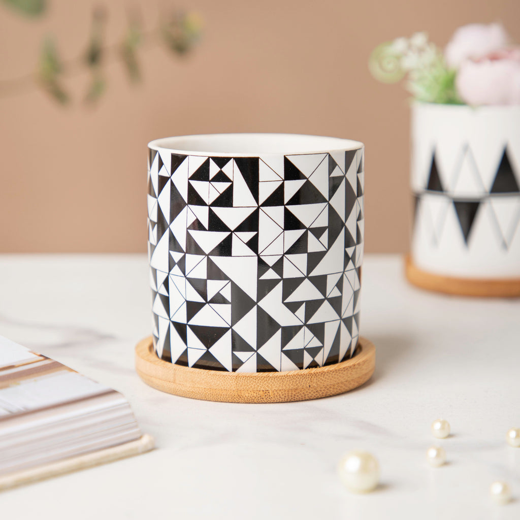 Twyla Black White Heaven Planter With Wooden Coaster Nestasia