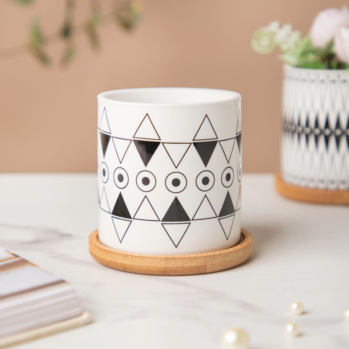 Twyla Enchanting Black White Planter With Wooden Coaster Nestasia