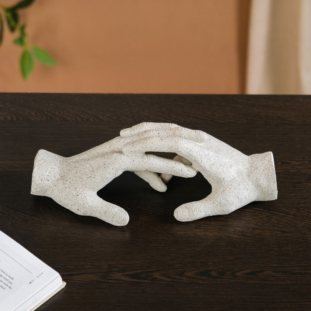 Intertwined Hand Statue Showpiece Nestasia