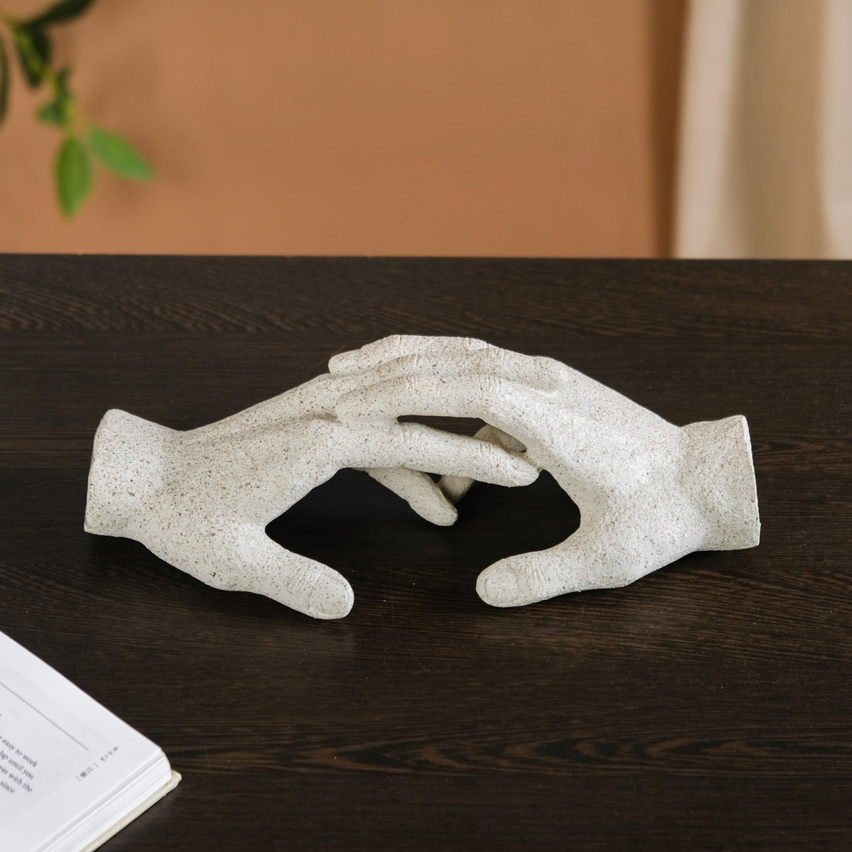 Intertwined Hand Statue Showpiece Nestasia