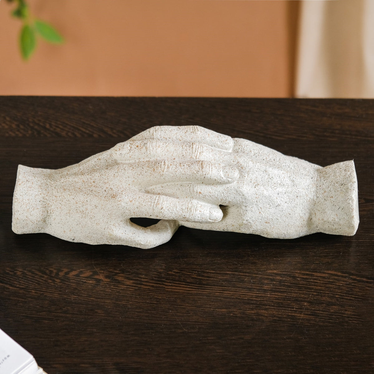 Intertwined Hand Statue Showpiece Nestasia