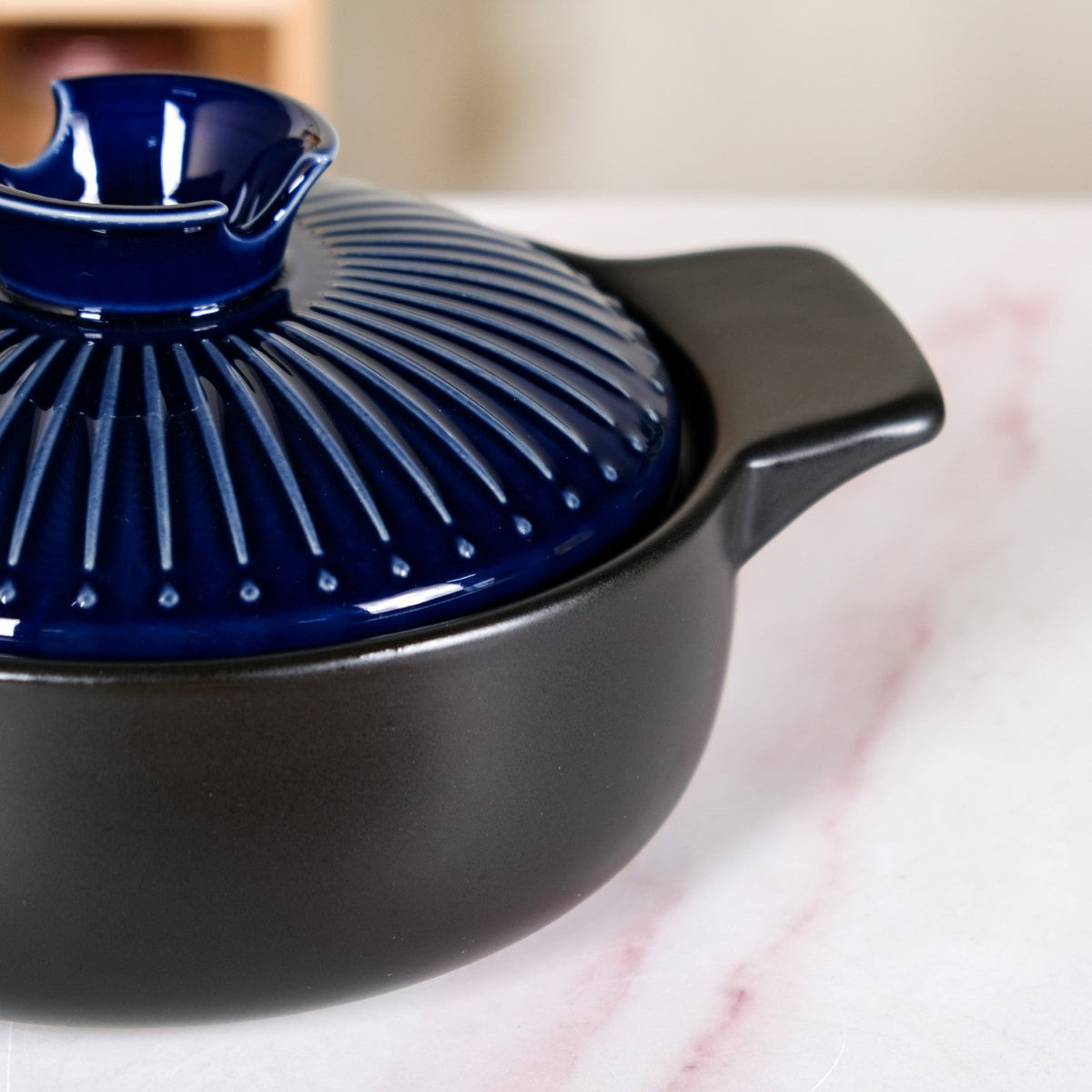 Lumea Japanese Style Earthenware Clay Cooking Pot 1600ml Nestasia