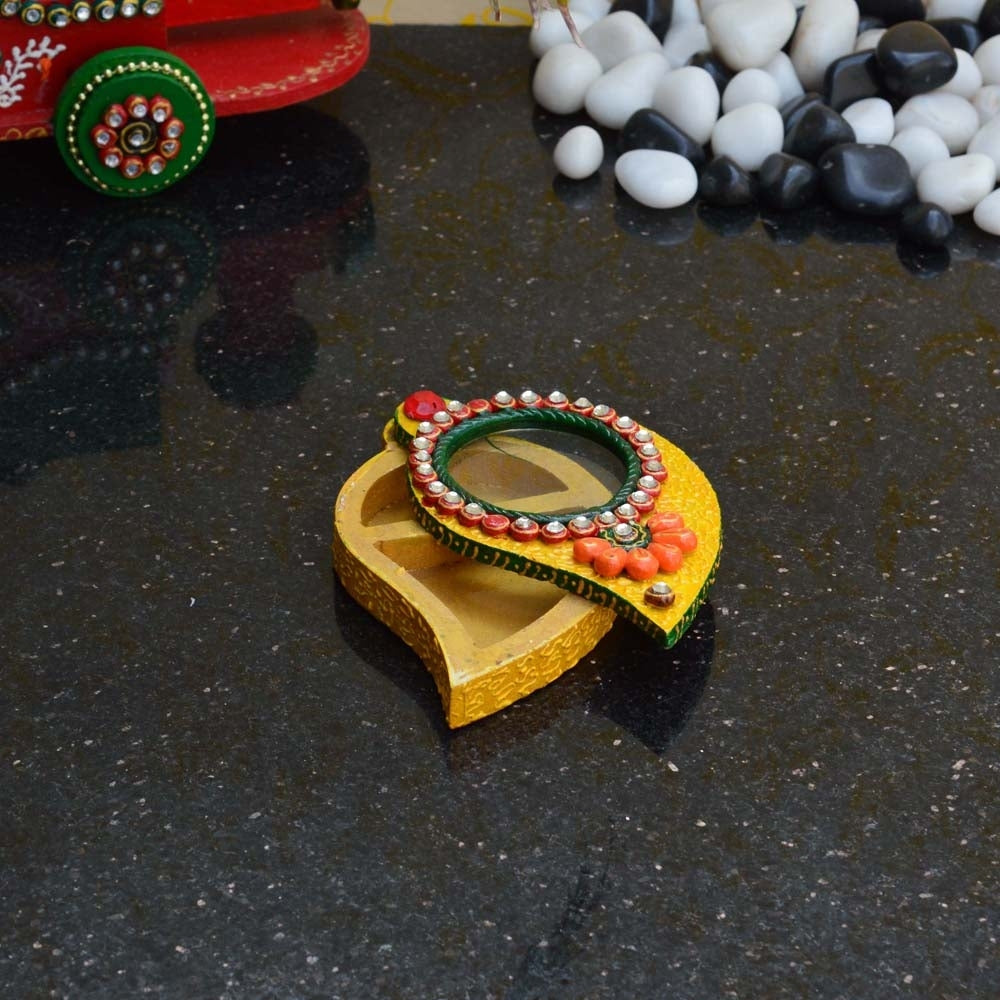 Papier-Mache Keri Chopra Kafalo