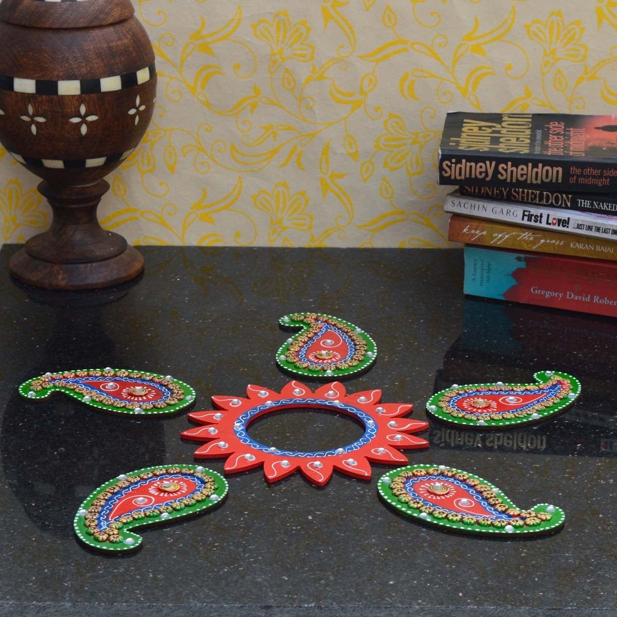 Decorative Floor Rangoli - Keri Design Kafalo