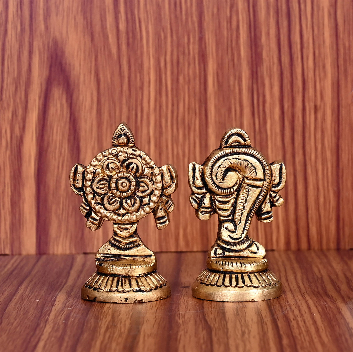 Brass Shankh Chakra Decor Set (2 Inch) Vedansh Craft