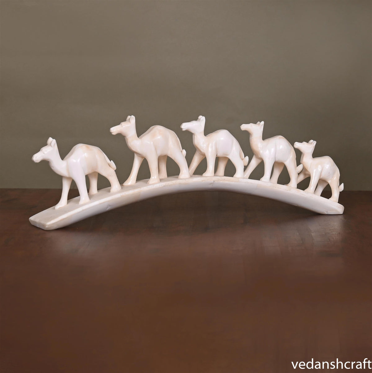 Camel Family Showpiece (3.5 Inch) Vedansh Craft