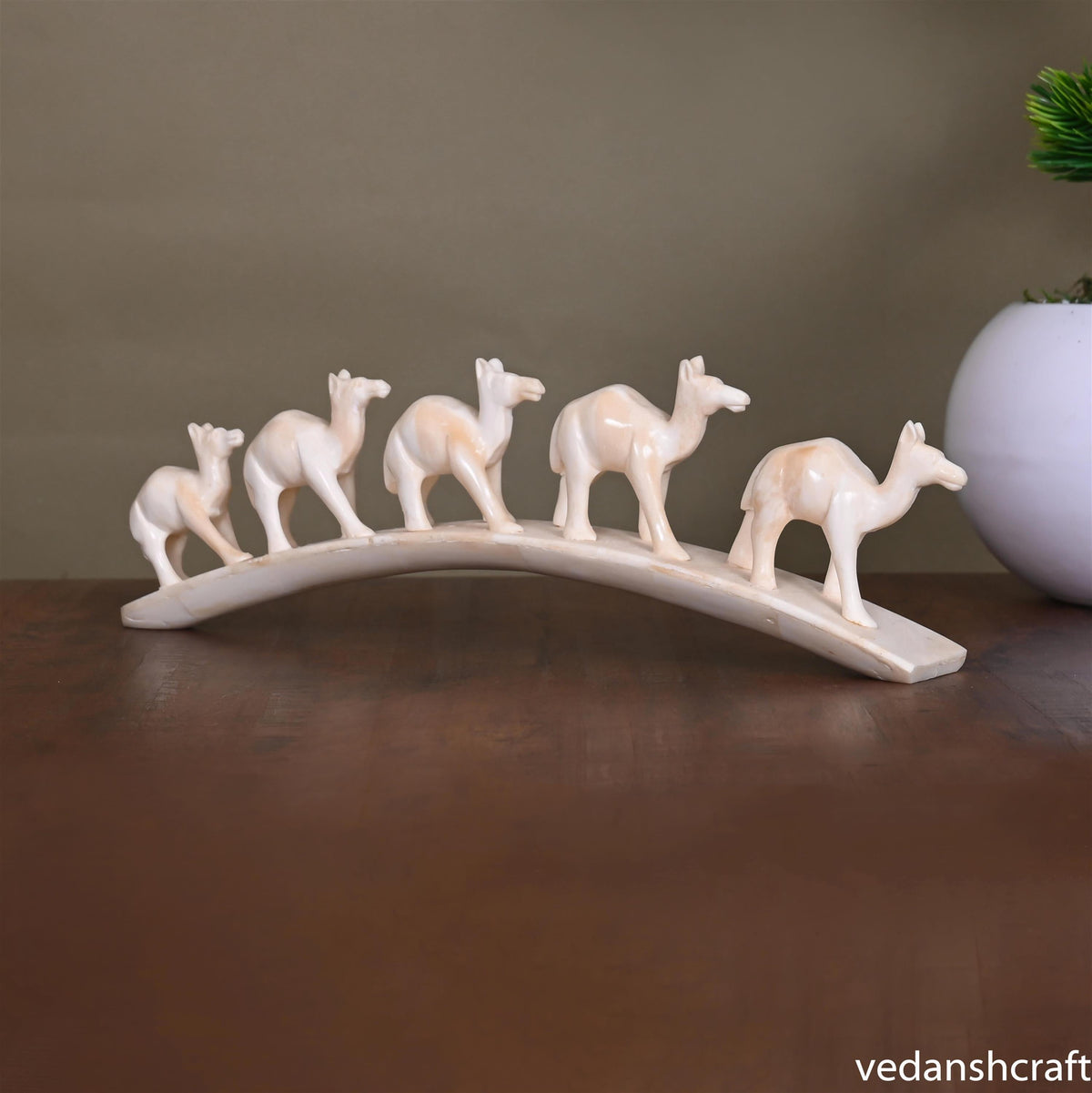 Camel Family Showpiece (3.5 Inch) Vedansh Craft
