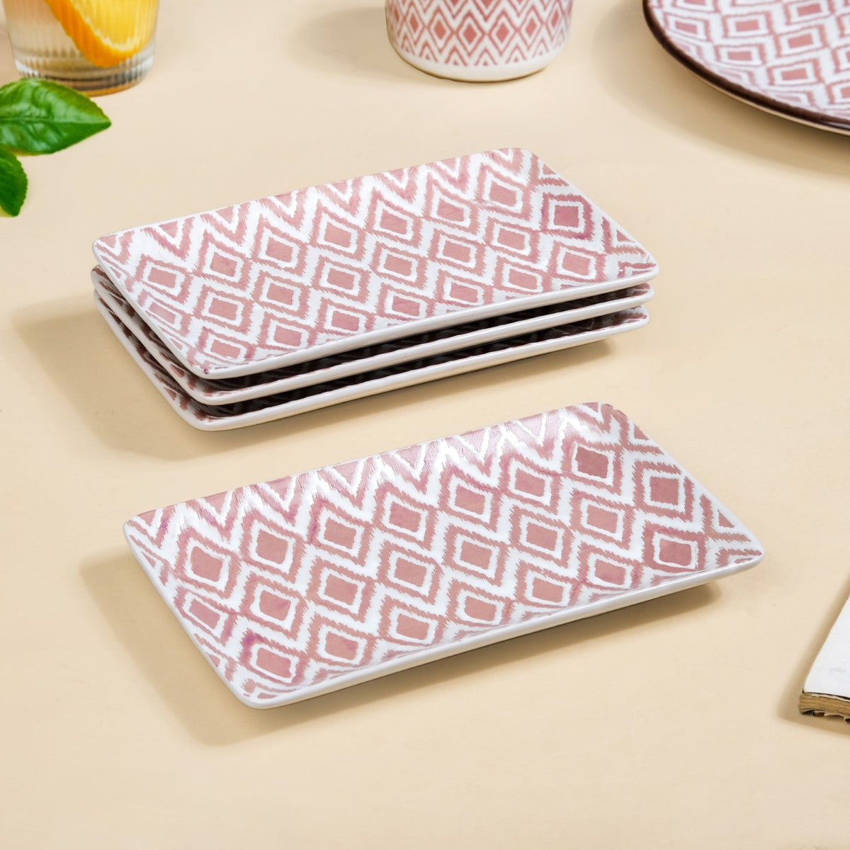 Kaleido Pink 16 Piece Ceramic Dinner Set For 4 Nestasia