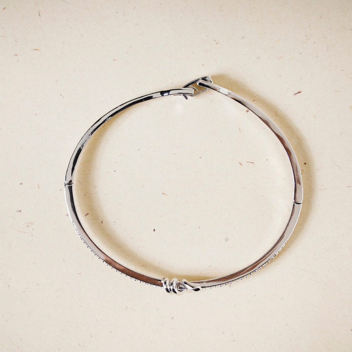 Knotted Glamour Silver Cuff Bracelet Nestasia