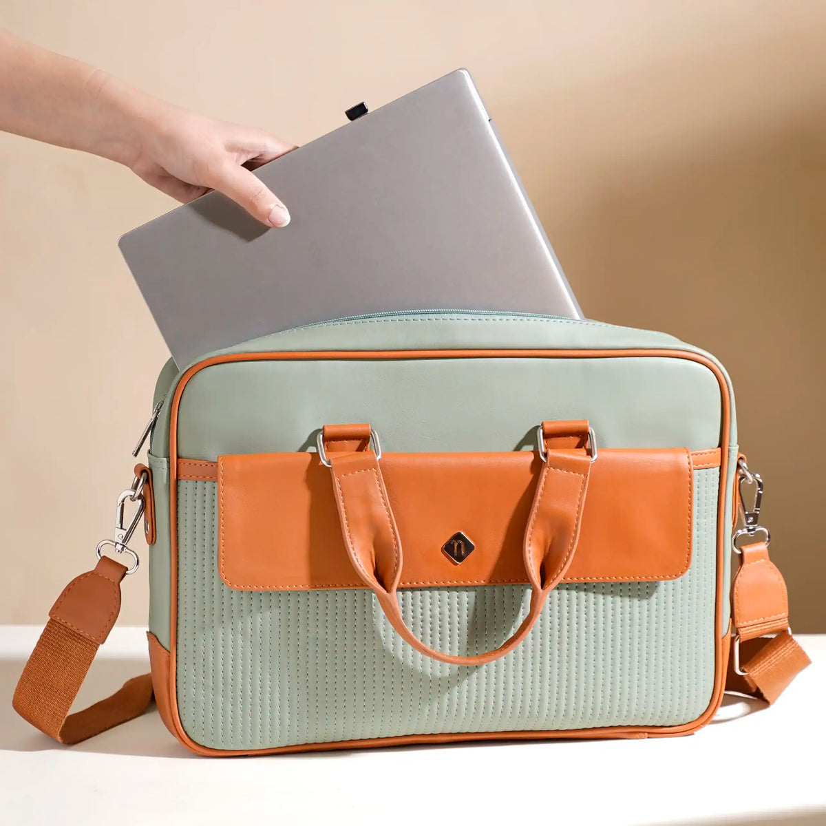 La Fusion Vegan Leather Laptop Organiser Bag 14" x 10" Nestasia