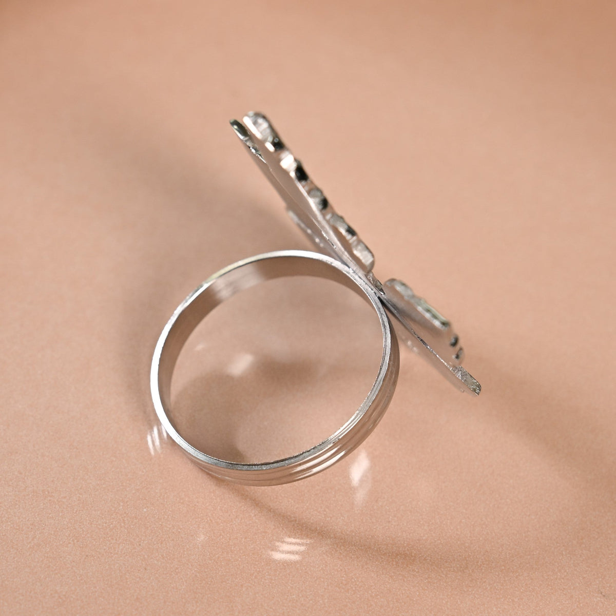 Leaf Pure Brass Napkin Ring Set Of 6 Silver Nestasia