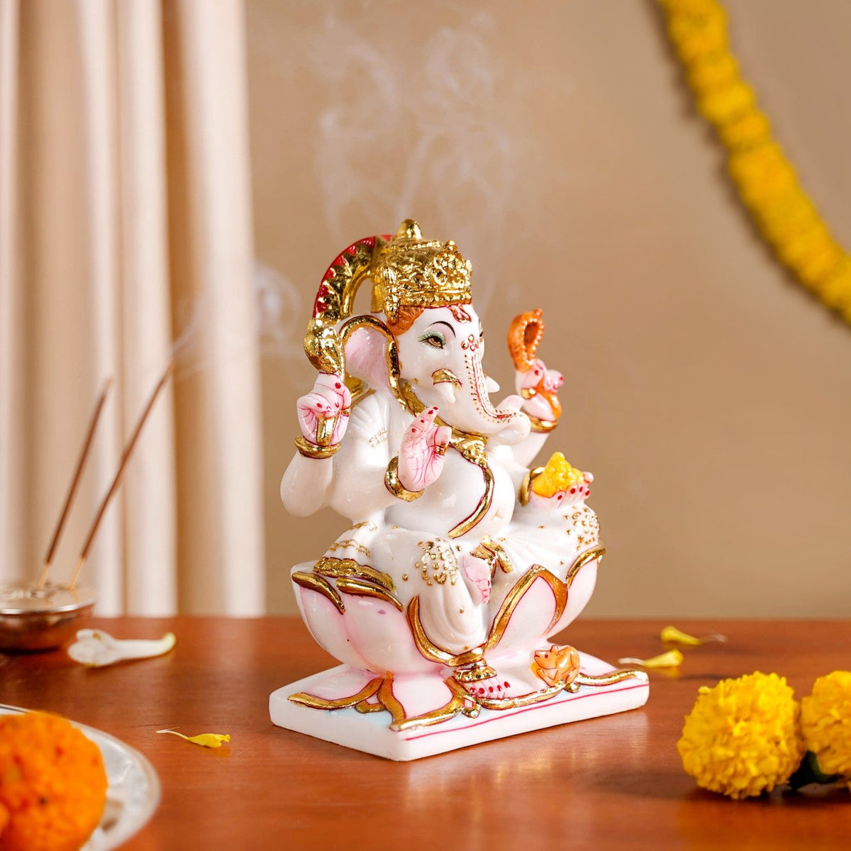 Lord Ganesha On Lotus Idol 17x12cm Nestasia