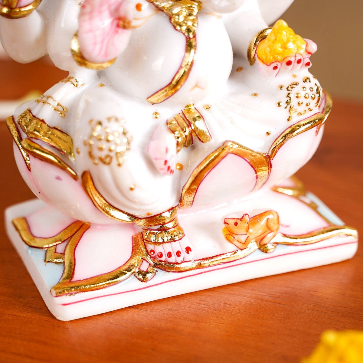 Lord Ganesha On Lotus Idol 17x12cm Nestasia