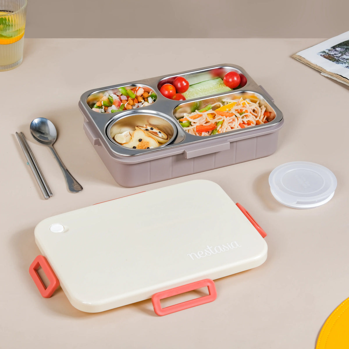 Insulated Bento Lunch Box With 4 Sections 900ml Nestasia