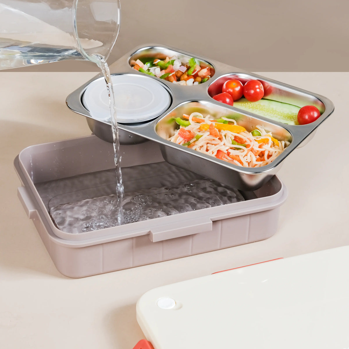 Insulated Bento Lunch Box With 4 Sections 900ml Nestasia
