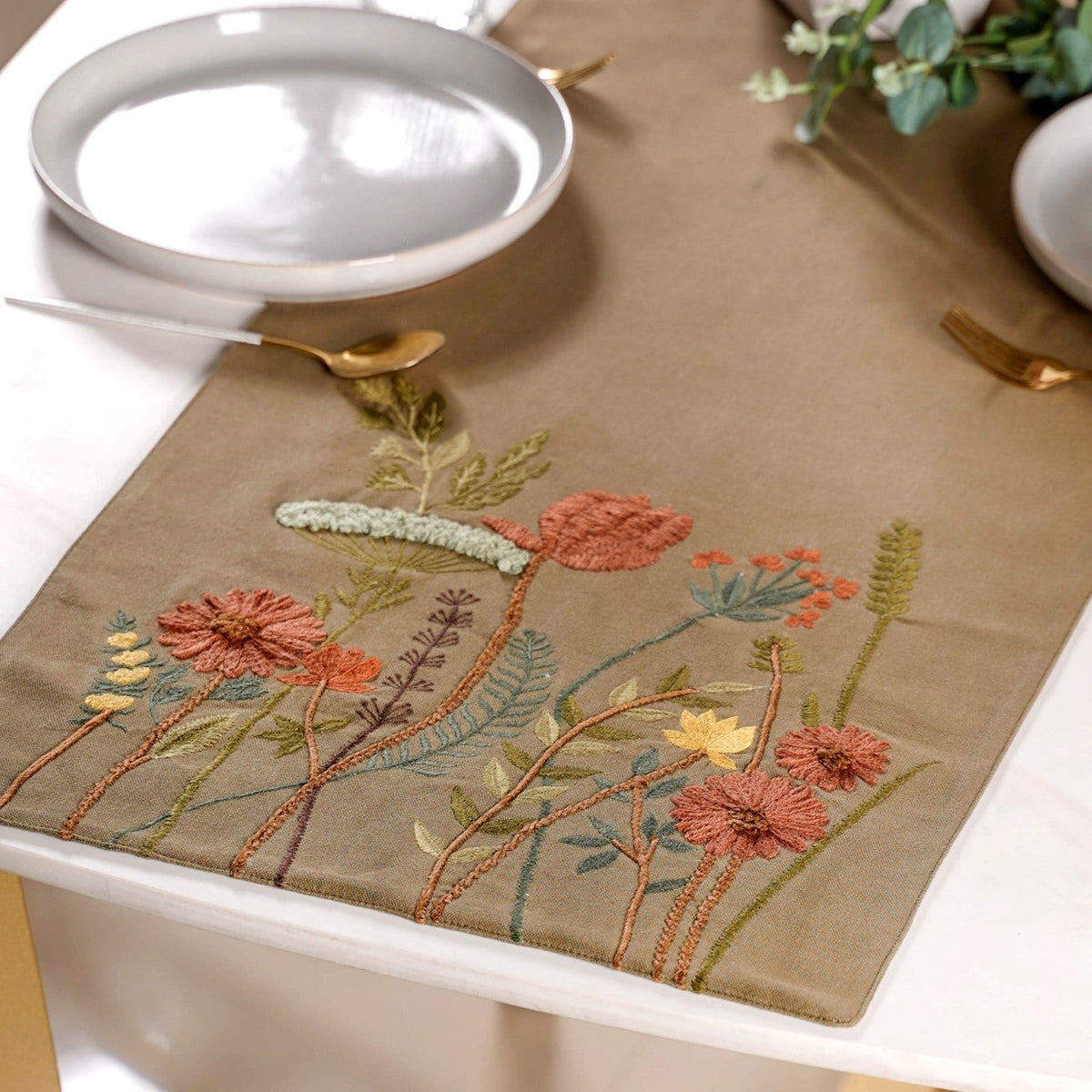 Lush Floral Embroidery Dining Table Runner Nestasia