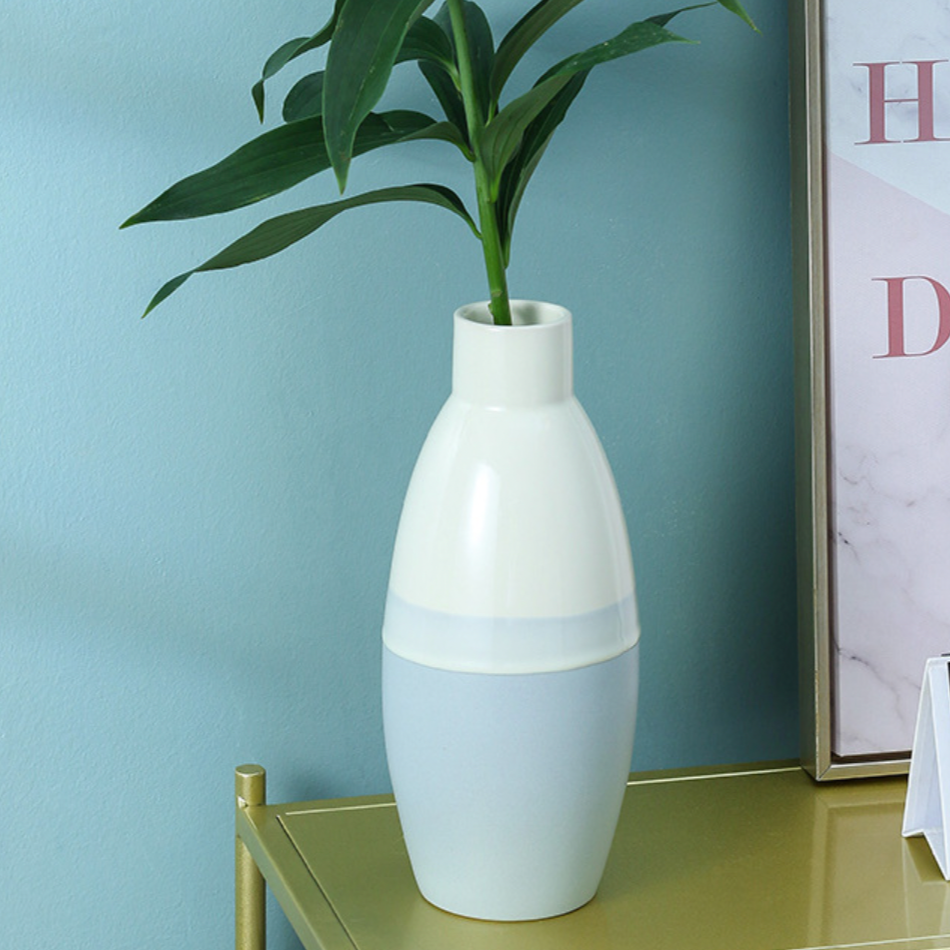 Minimalist Vase Nestasia