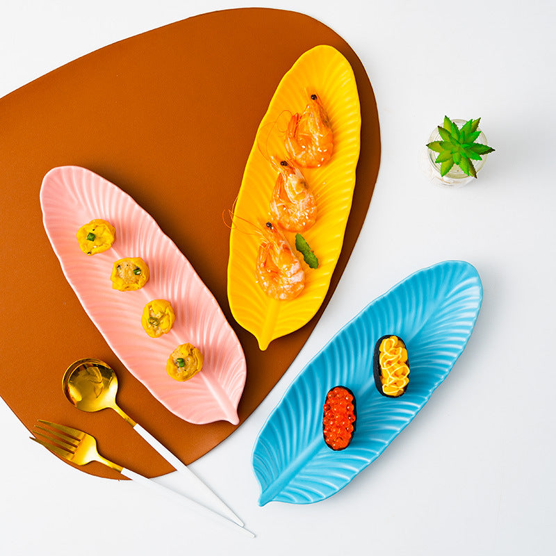 Very Berry Leaf Platter Nestasia