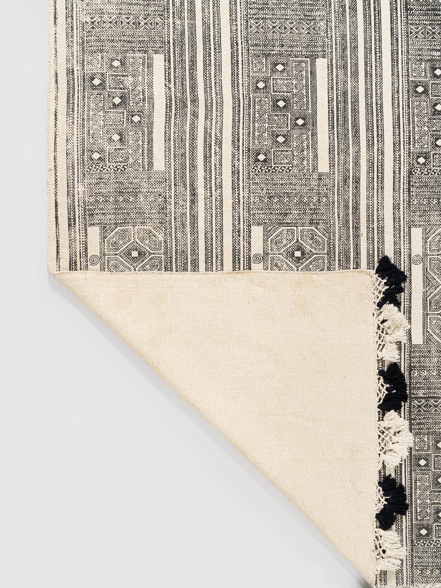 Bela Cotton Printed Rug Contrast Living