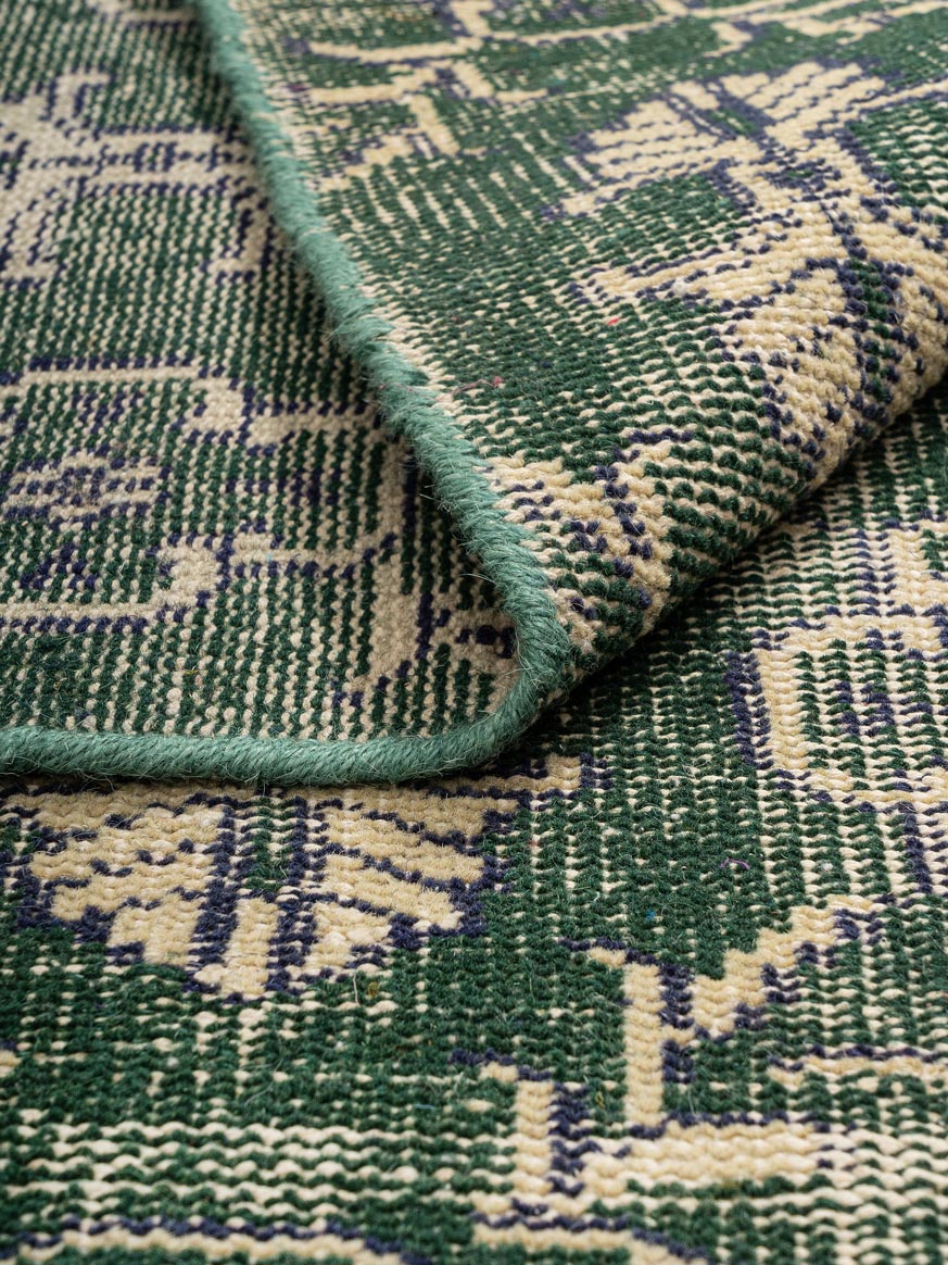 Budgam Wool Knotted Carpet Contrast Living