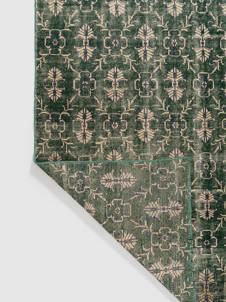 Budgam Wool Knotted Carpet Contrast Living