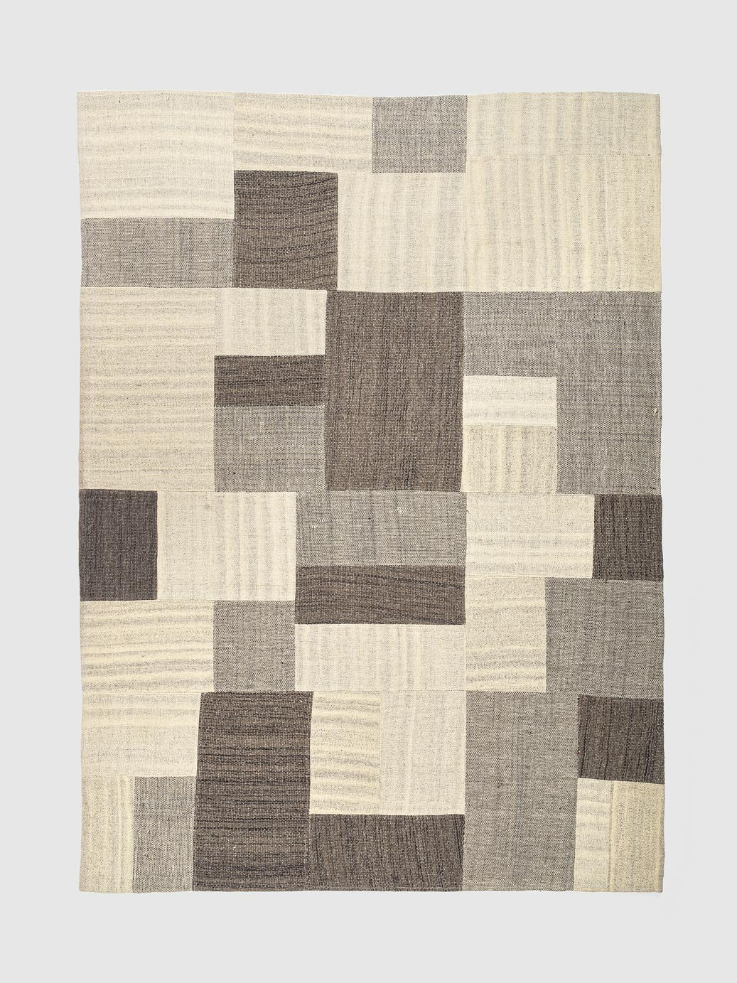Mero Wool Patch Rug Contrast Living