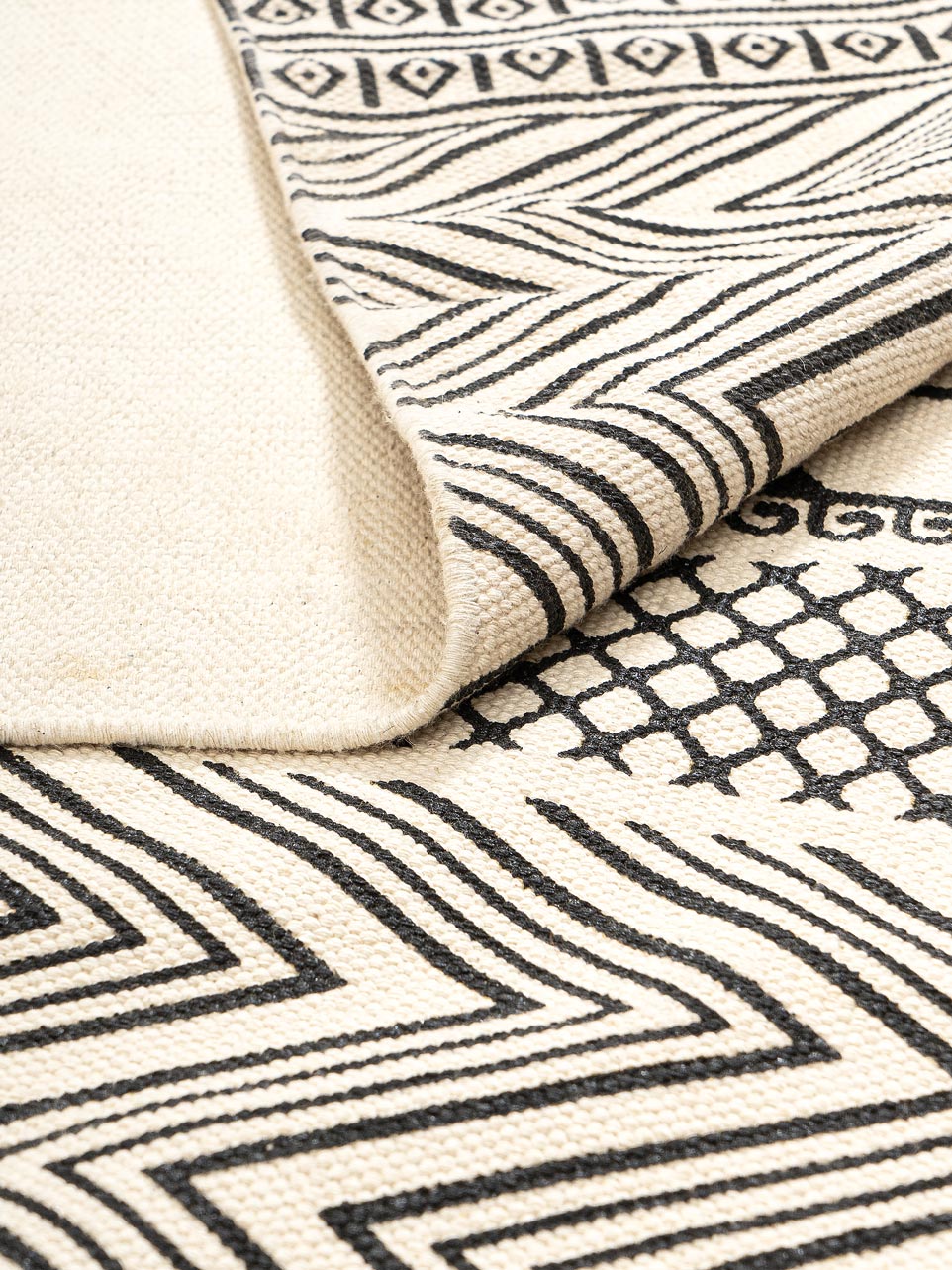 Bane Cotton Printed Rug Contrast Living