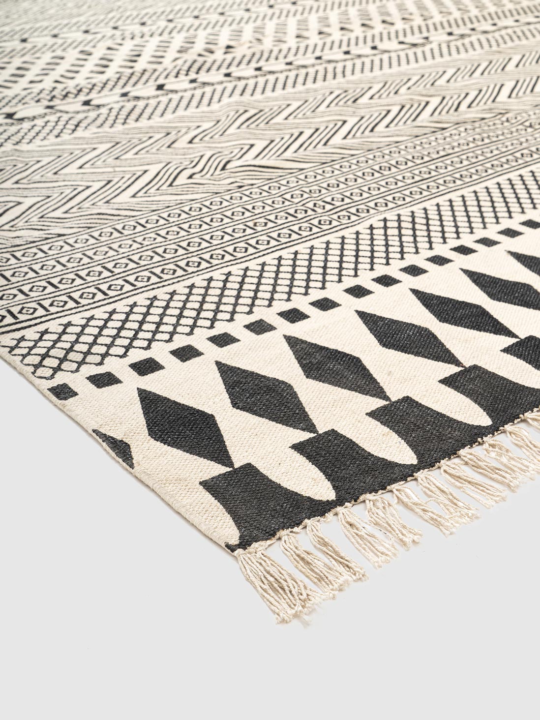 Bane Cotton Printed Rug Contrast Living
