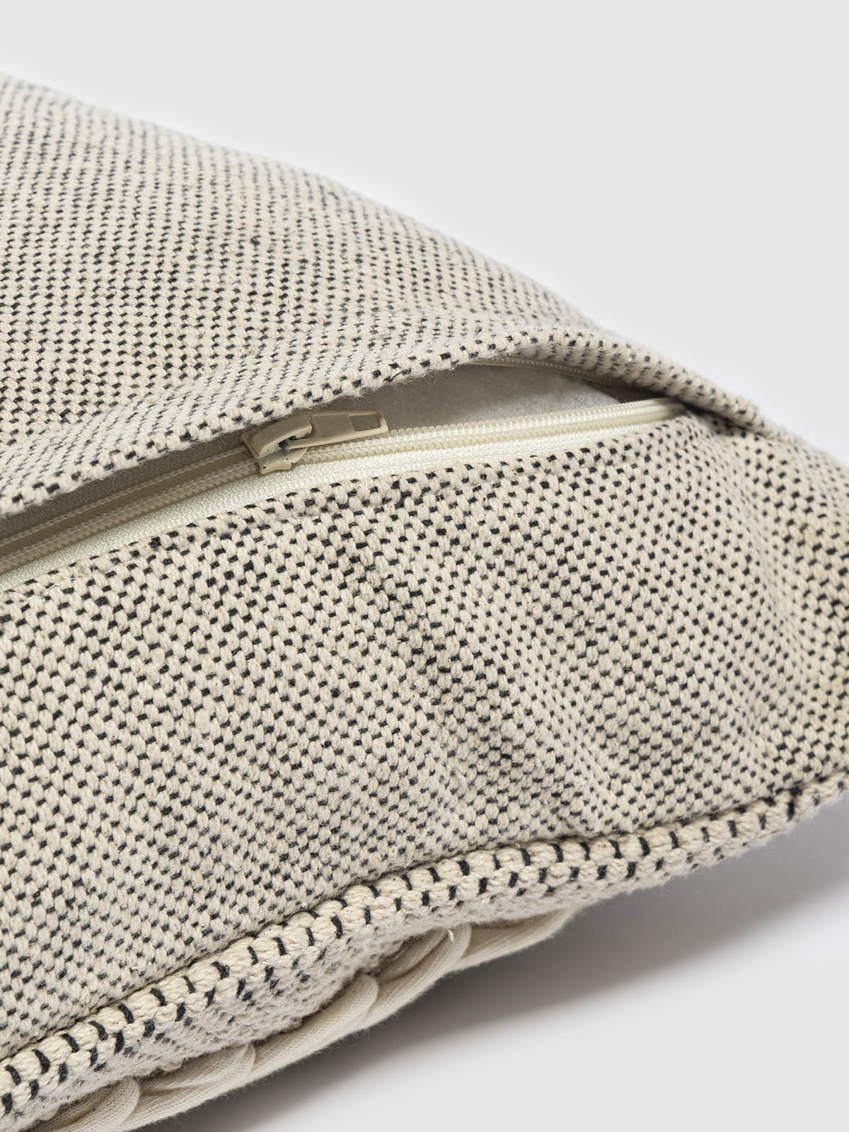 Chronon Cushion Cover Contrast Living