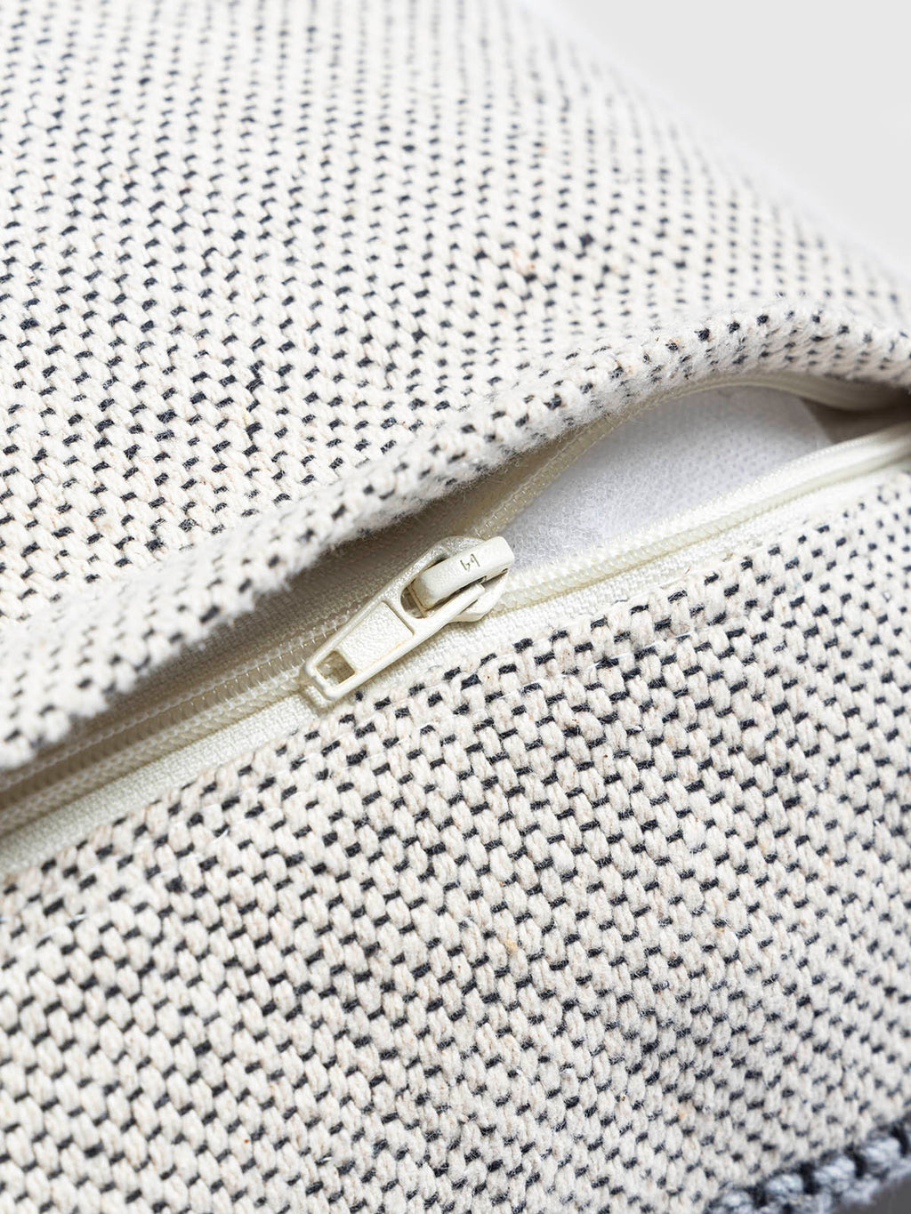 Elata Cushion Cover Contrast Living