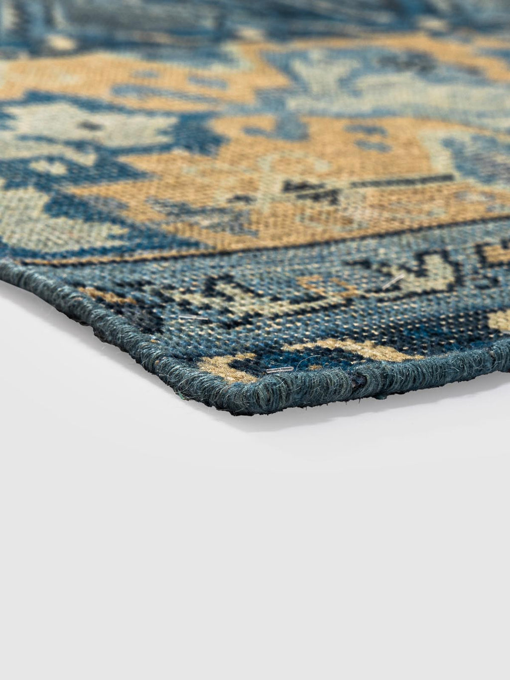 Arquiry Wool Knotted Carpet Contrast Living