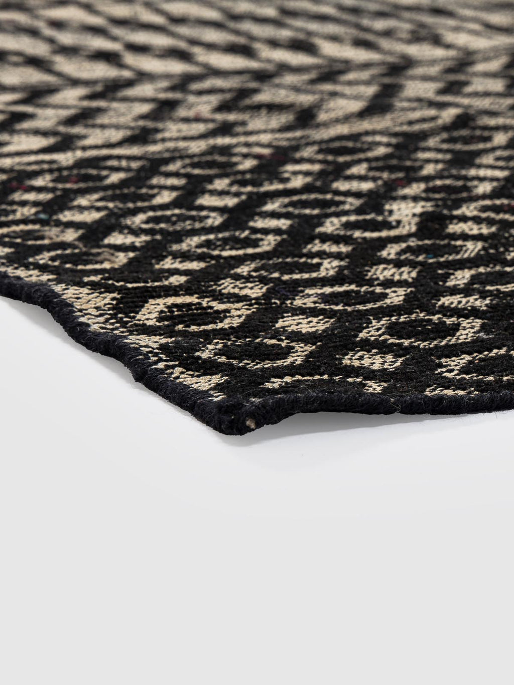 Cressida Wool Knotted Carpet Contrast Living