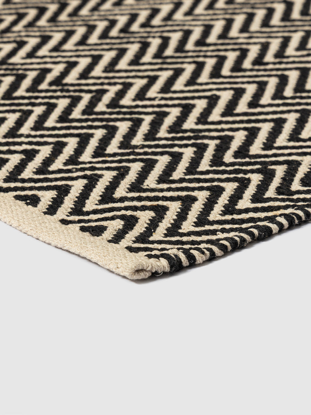 Meguro Wool Cotton Rug Contrast Living