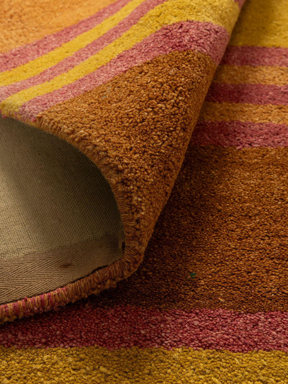 Sasoka Wool Tufted Carpet Contrast Living