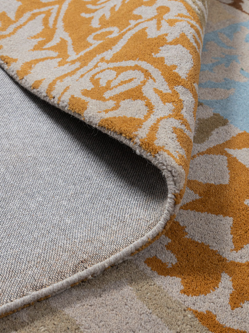 Beteni Wool Tufted Carpet Contrast Living
