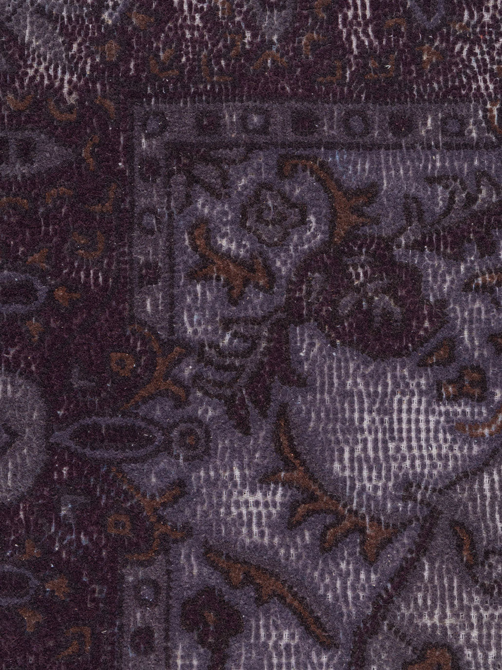 Sanchi Wool Tufted Carpet Contrast Living